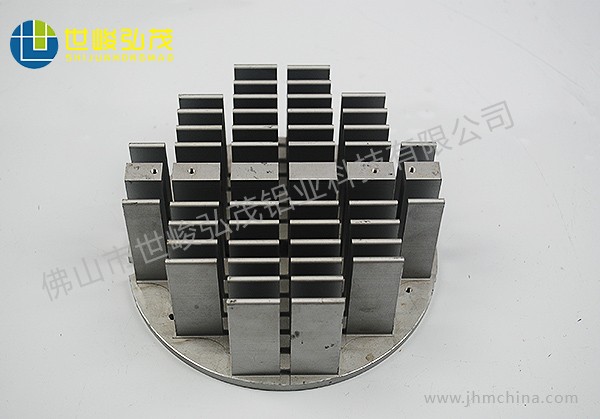 LED筒燈散熱器深加工鋁型材