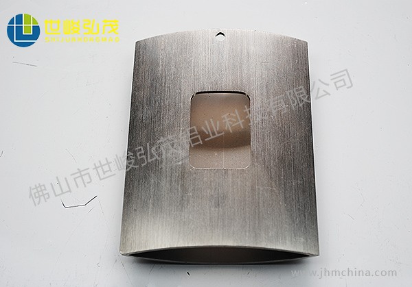 拉絲深加工鋁型材