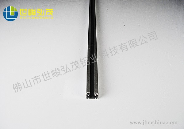 出口德國(guó)高壓軌道led燈鋁合金型材路軌套件-1 出口德國(guó)高壓軌道led燈鋁合金型材路軌套件-1