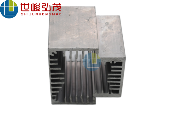 特殊型材散熱器-2