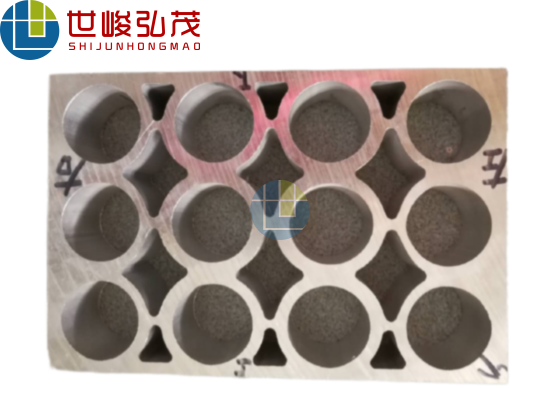 特殊水冷散熱器鋁型材